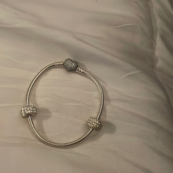 Pandora bracelet - Picture 1 of 4